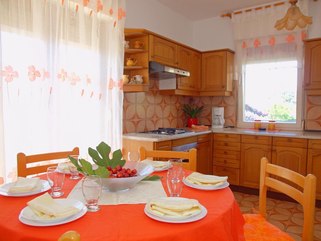 Apartment Taja Liznjan Room photo